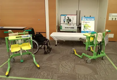 介護ロボット「移乗です」Ⅱ_介護ロボット全国2
