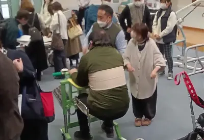 介護ロボット「移乗です」Ⅱ_ノーリフティング2