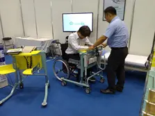 介護ロボット「移乗です」Ⅱ_モダンホスピタル_8